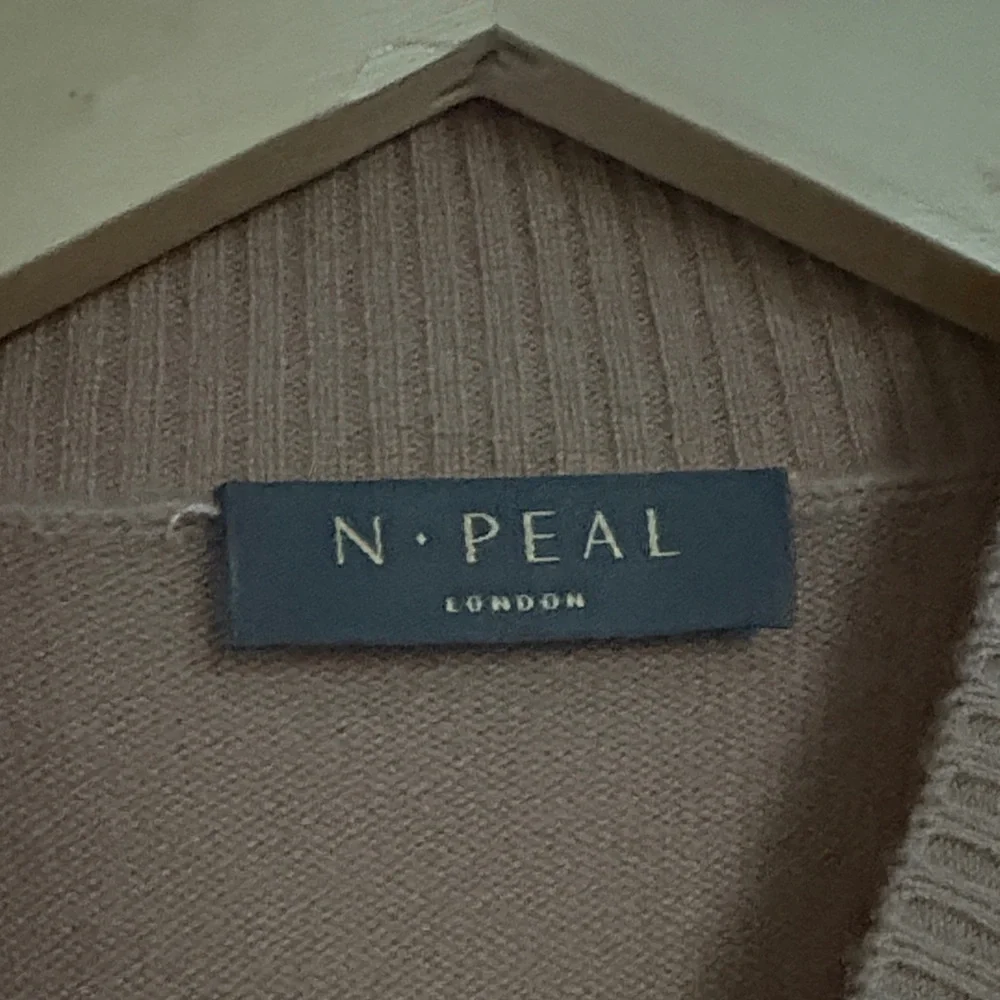 N PEAL Women’s Brown Long Sleeve 100% Cashmere Sweater, Fits XS/S - Picture 4 of 6